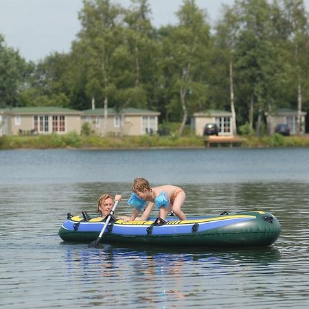Roompot Recreatiepark De Tolplas Vriezenveen Buitenkant foto