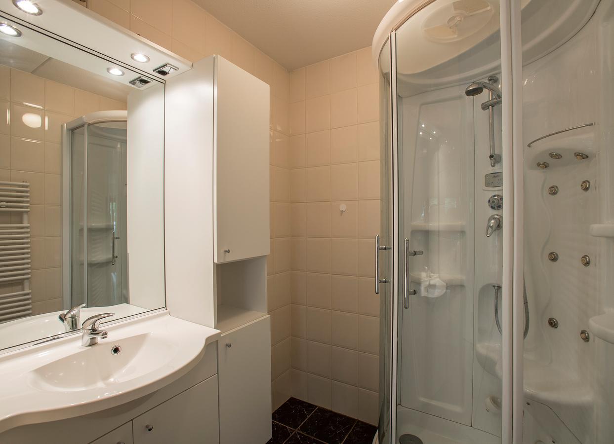 Roompot Recreatiepark De Tolplas Vriezenveen Kamer foto
